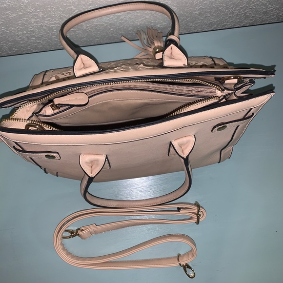 Purse - Picture 3 of 4